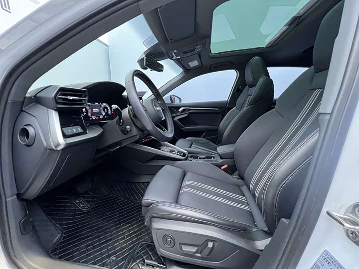 Фото 10 - Audi A3