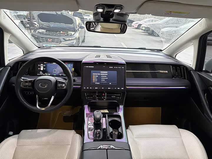 Фото 6 - GAC Trumpchi E9