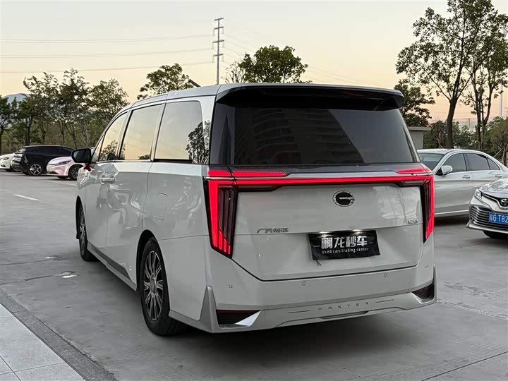 Фото 7 - GAC Trumpchi E9