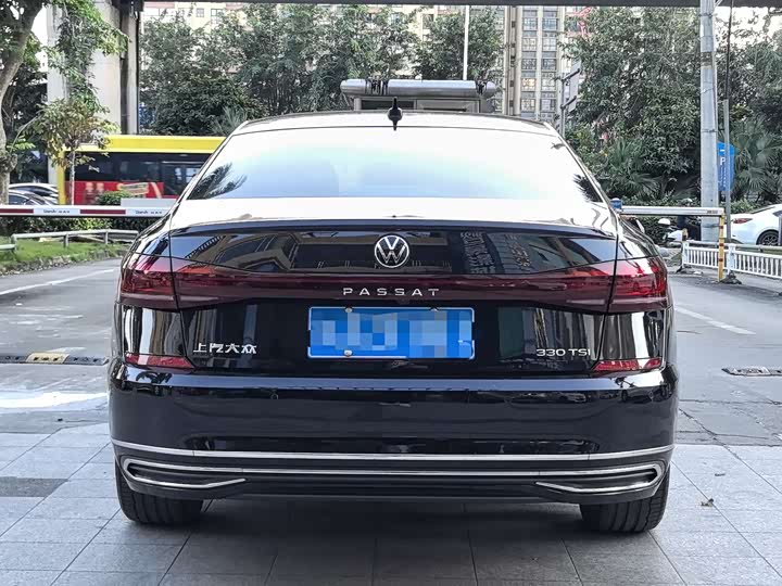 Фото 8 - Volkswagen Passat