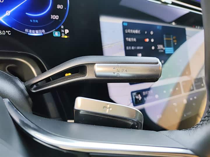 Фото 14 - Mercedes-Benz EQS