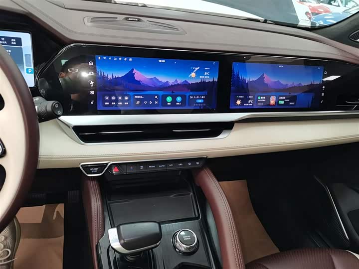 Фото 13 - Geely Monjaro