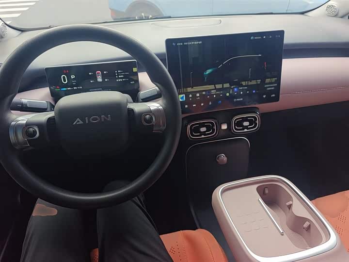 Фото 10 - GAC Aion UT