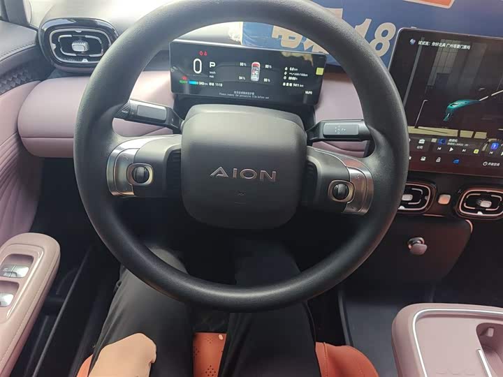 Фото 11 - GAC Aion UT