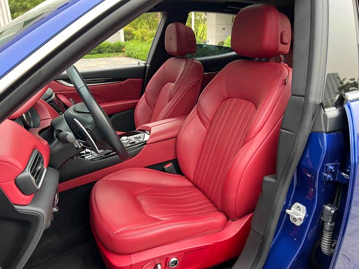 Фото 22 - Maserati Levante