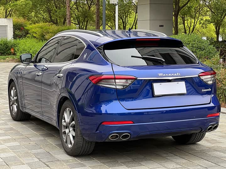 Фото 4 - Maserati Levante