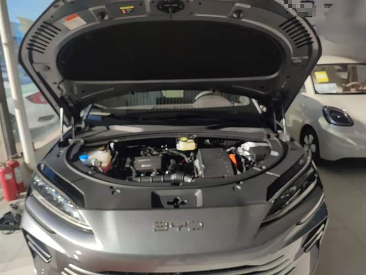 Фото 11 - BYD Song Plus Hybrid/EV