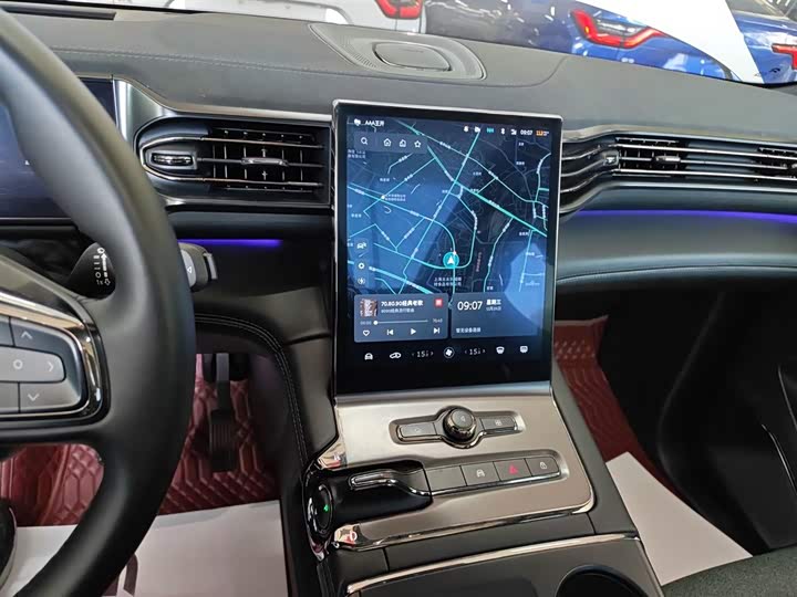 Фото 13 - Nio EC6