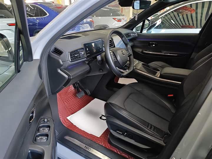 Фото 16 - Nio EC6