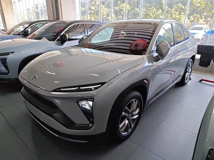 Фото 2 - Nio EC6
