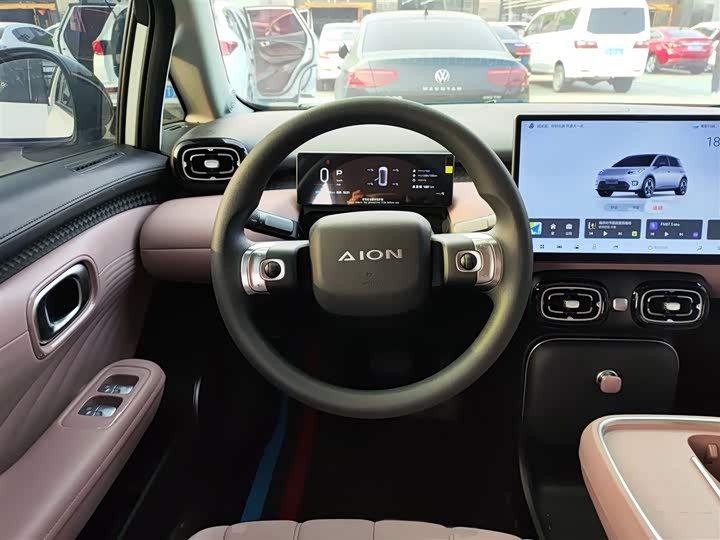 Фото 3 - GAC Aion UT