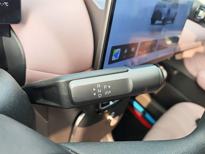 Фото 6 - GAC Aion UT