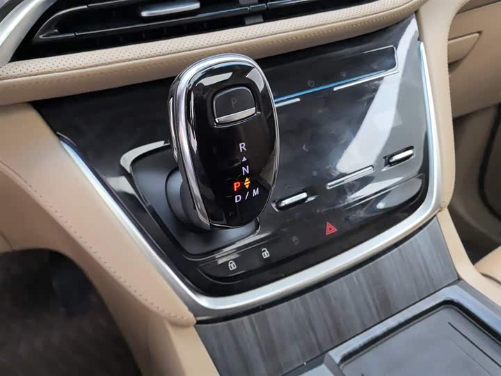 Фото 13 - Buick GL8 ES