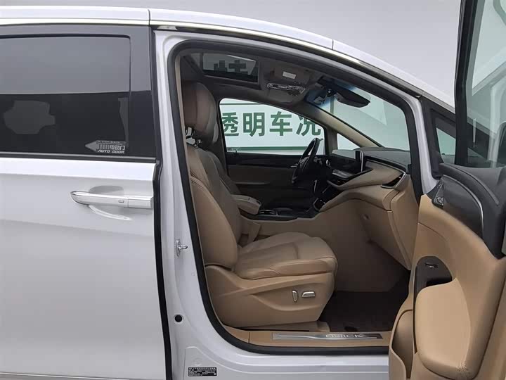 Фото 23 - Buick GL8 ES