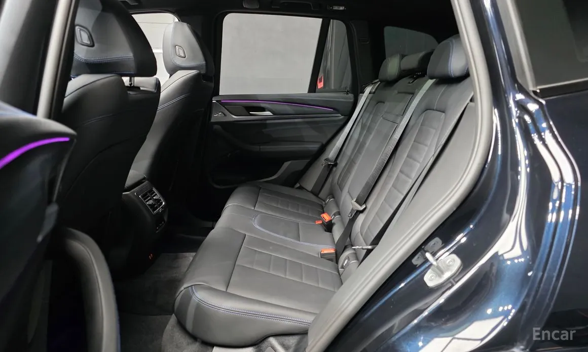 Фото 12 - BMW iX3