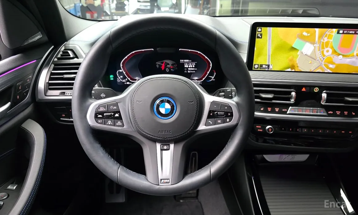 Фото 13 - BMW iX3