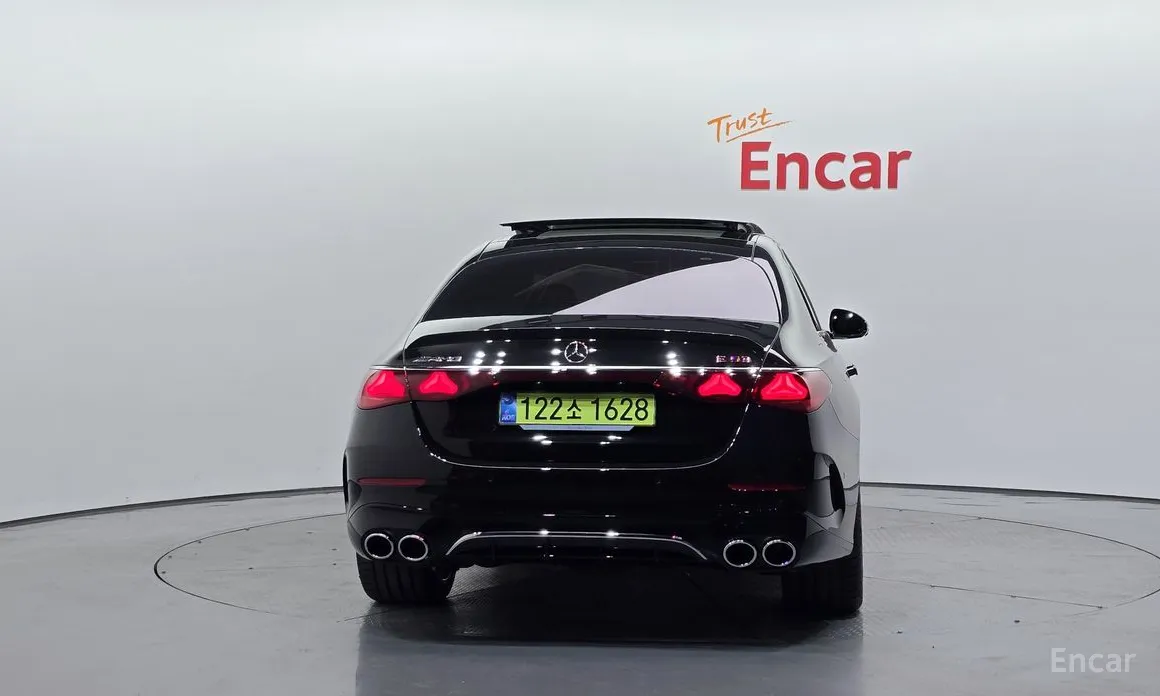 Фото 4 - Mercedes-Benz E-Class