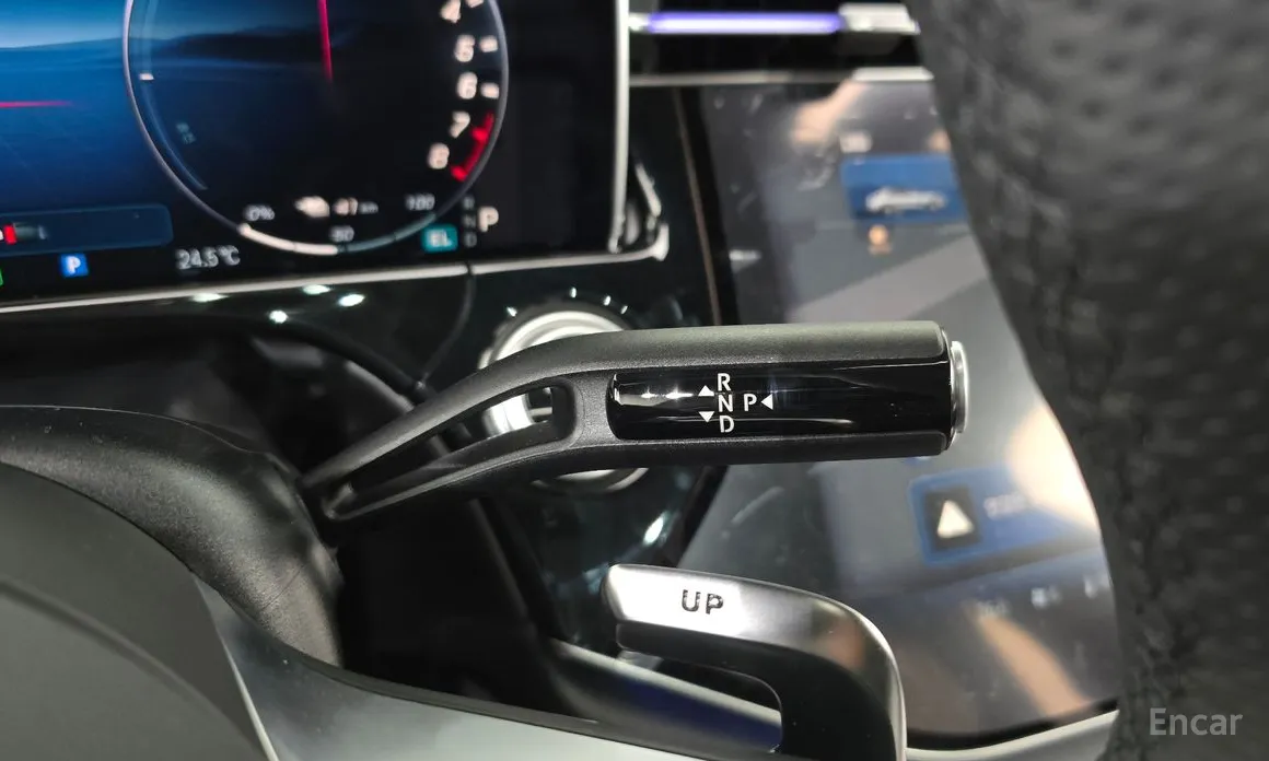 Фото 9 - Mercedes-Benz E-Class