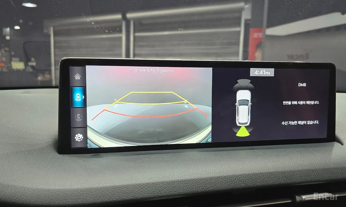 Фото 16 - Genesis GV70