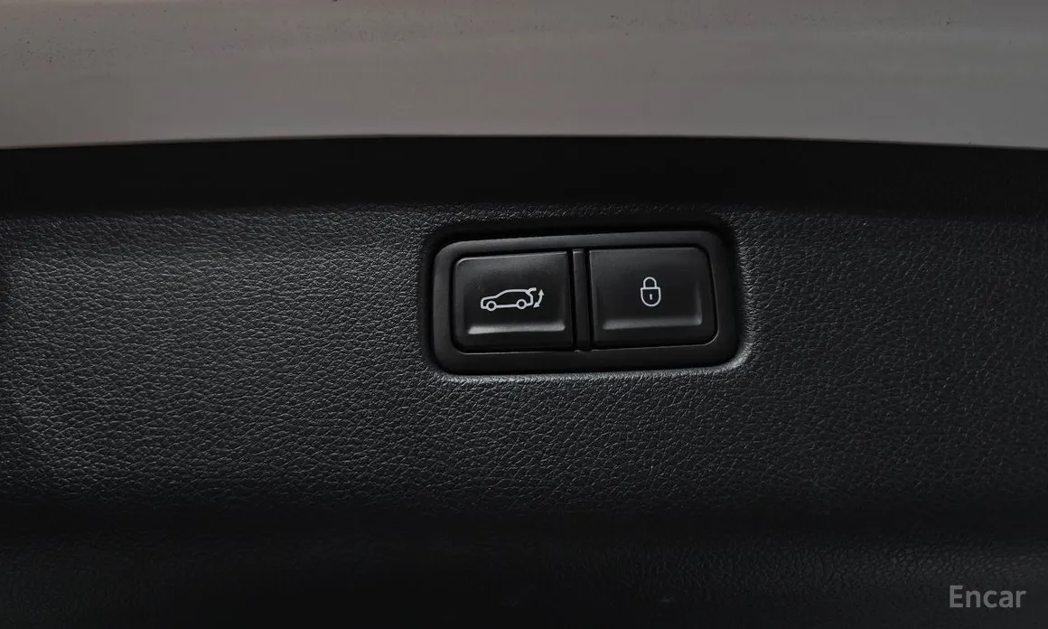 Фото 20 - Genesis GV70