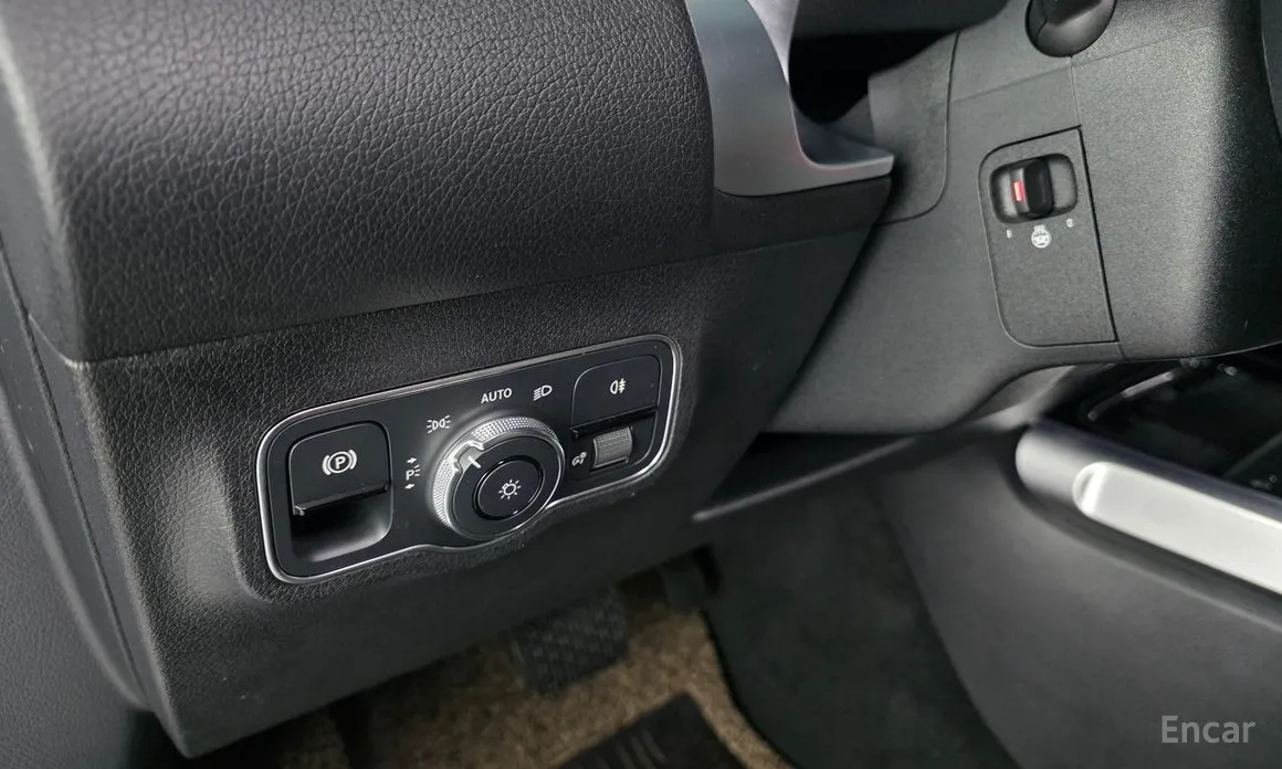 Фото 13 - Mercedes-Benz EQB