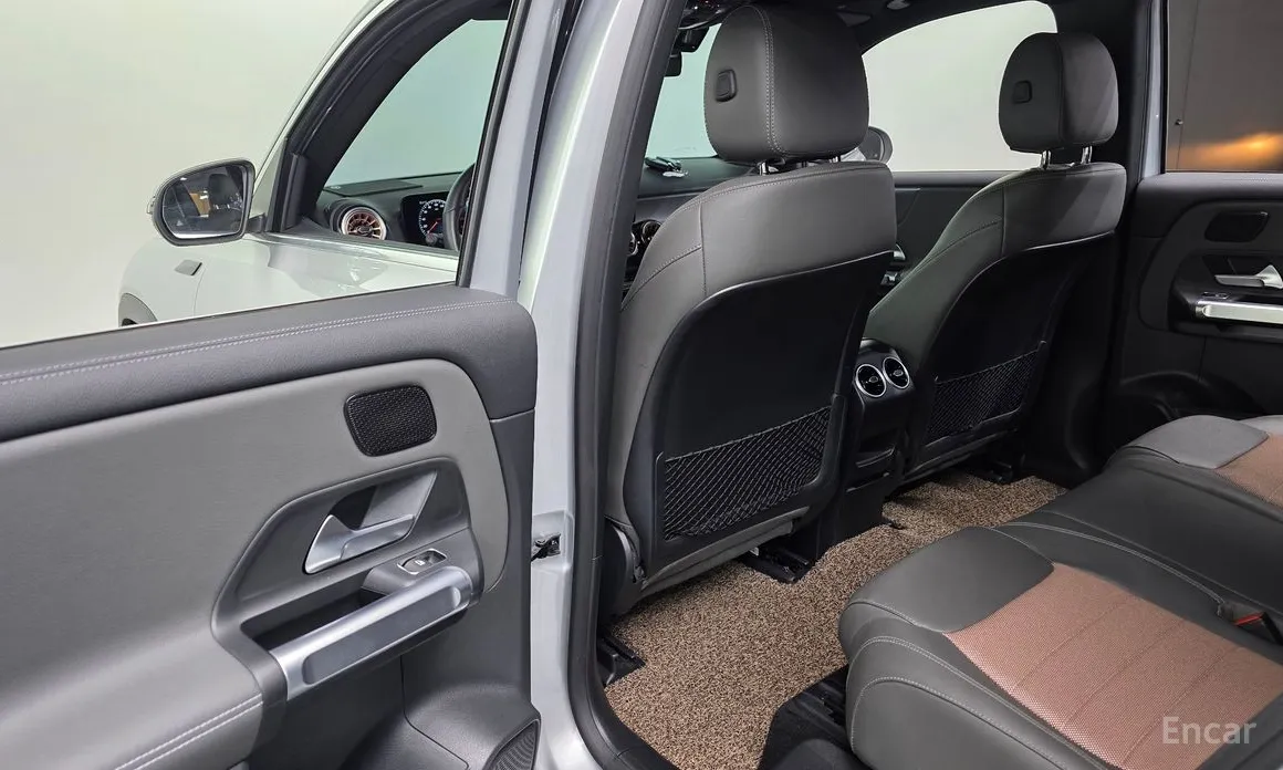 Фото 18 - Mercedes-Benz EQB