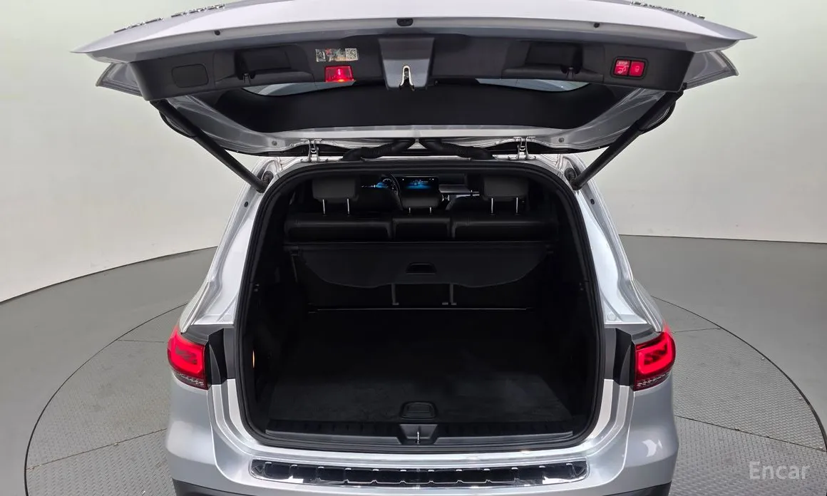 Фото 20 - Mercedes-Benz EQB