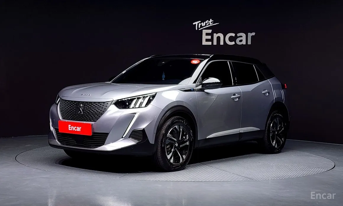 Фото 1 - Peugeot 2008