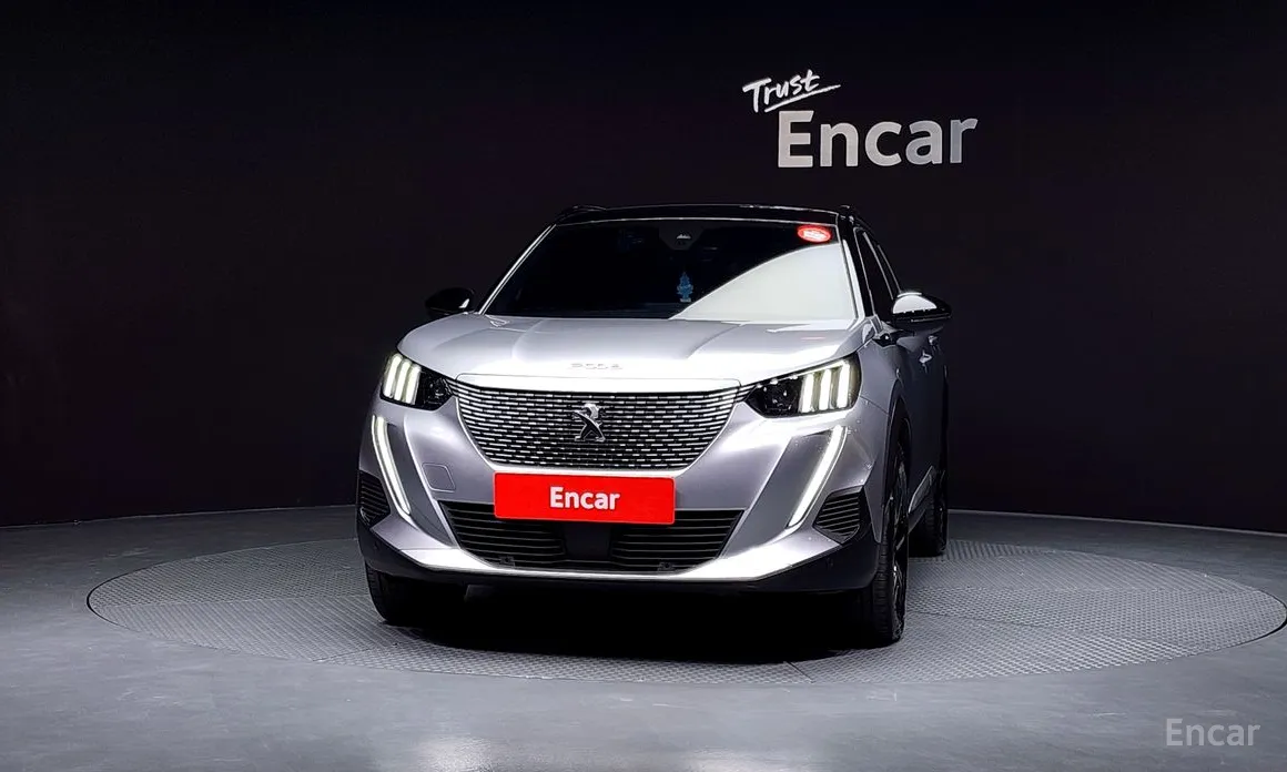 Фото 3 - Peugeot 2008