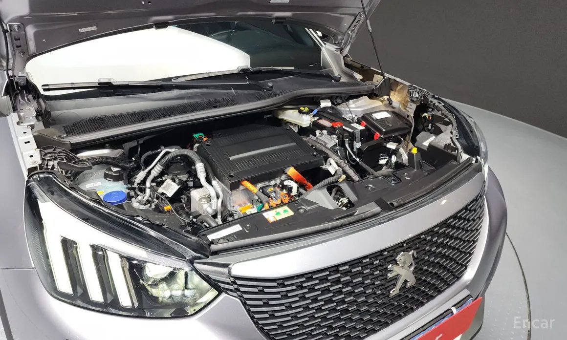 Фото 6 - Peugeot 2008