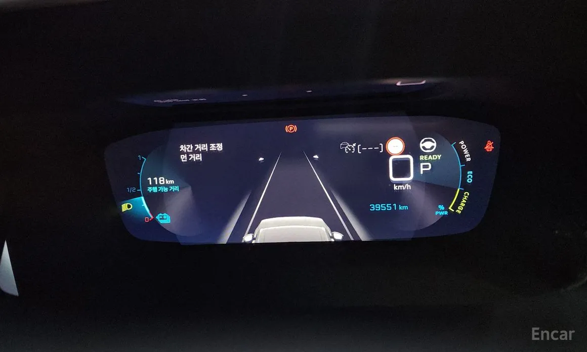 Фото 8 - Peugeot 2008