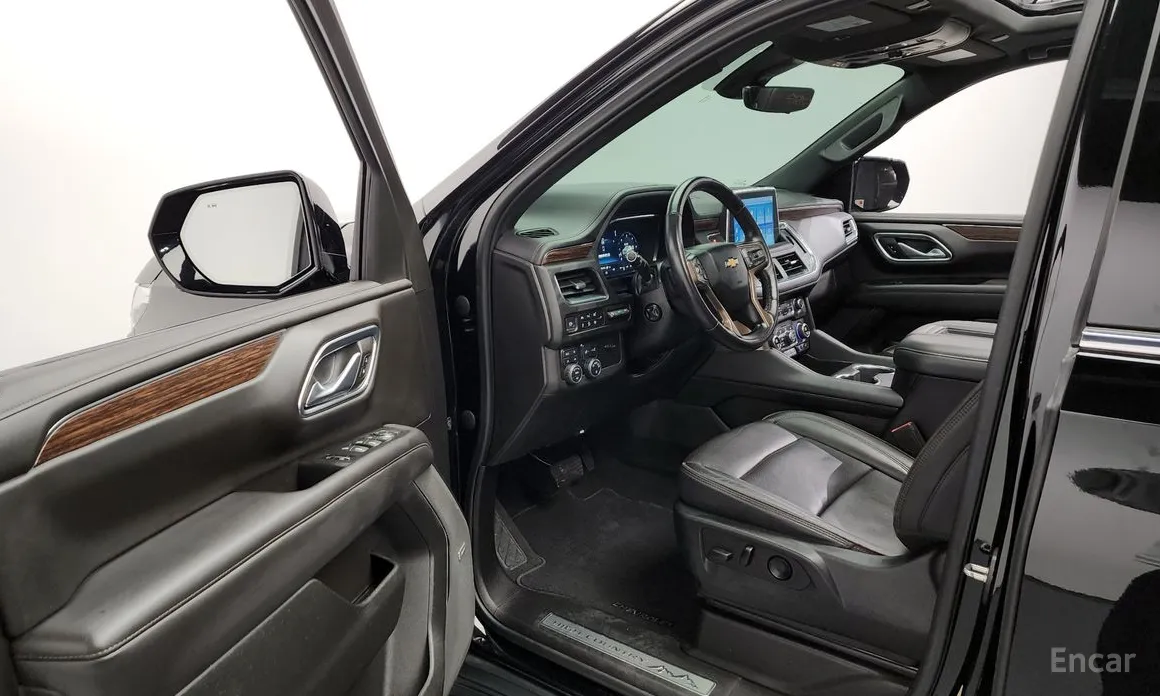 Фото 10 - Chevrolet Tahoe