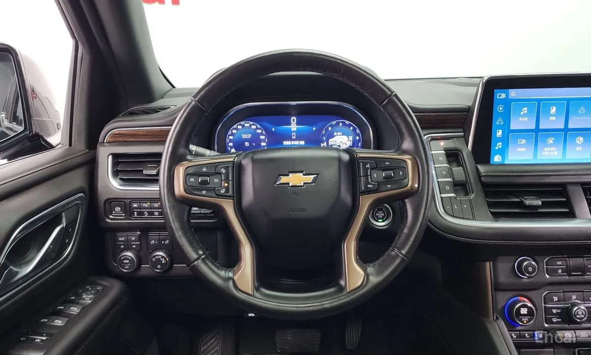 Фото 13 - Chevrolet Tahoe