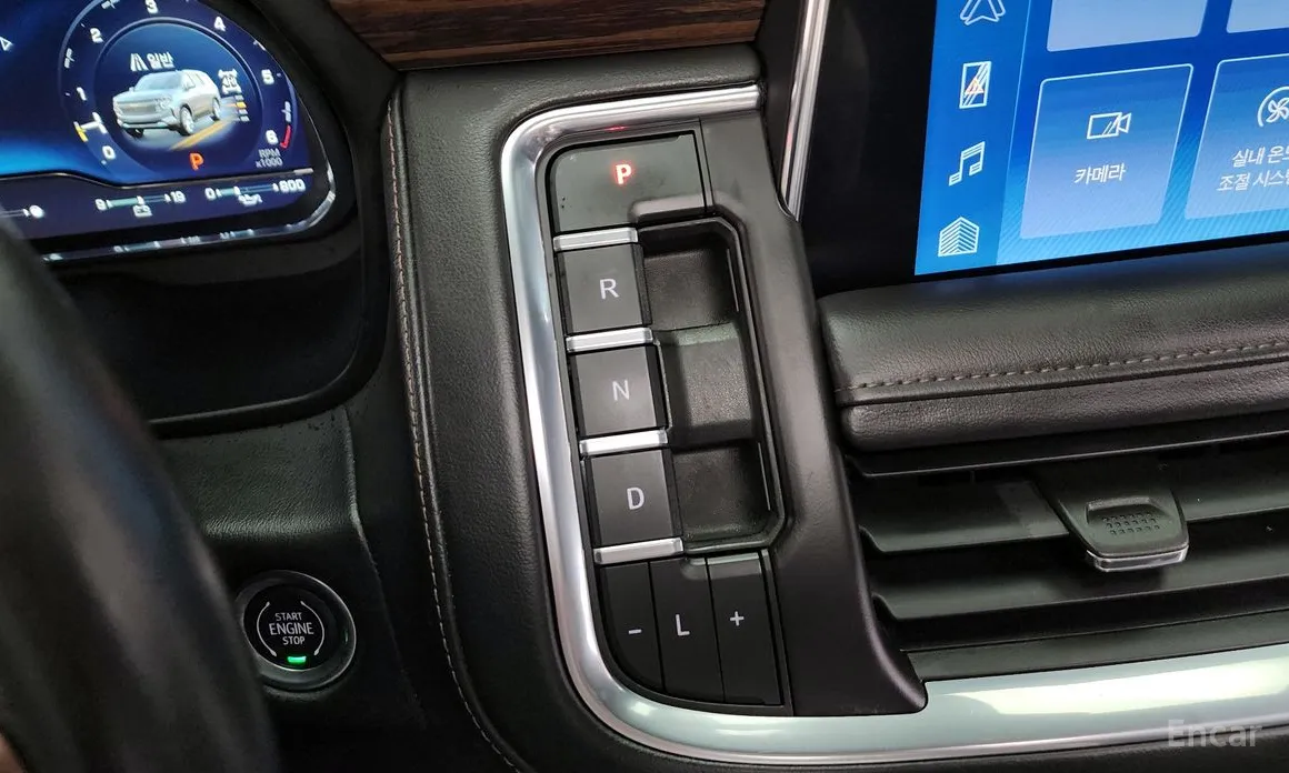 Фото 9 - Chevrolet Tahoe