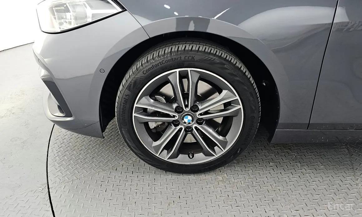 Фото 5 - BMW 1 Series