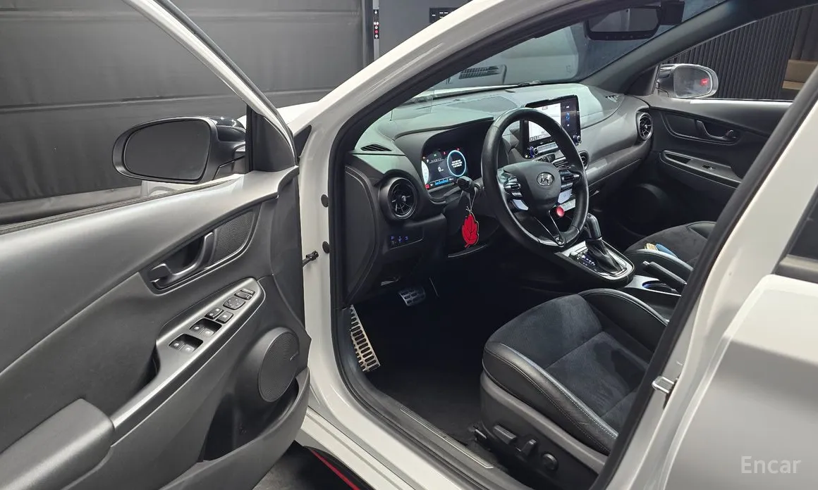 Фото 11 - Hyundai Kona