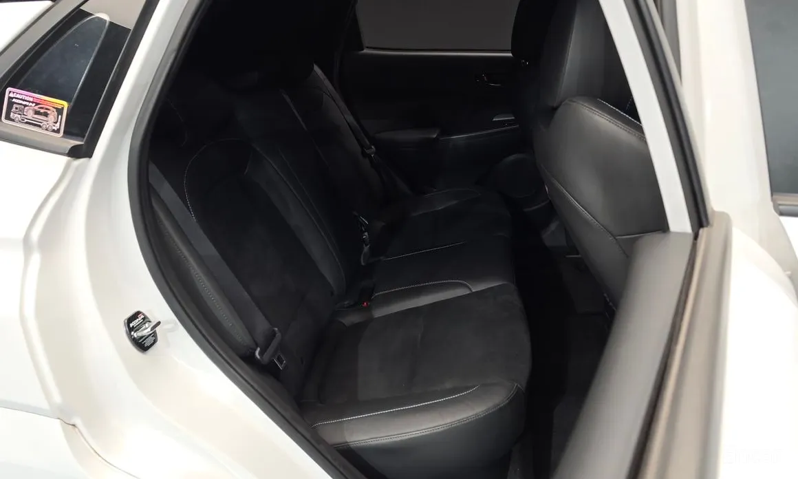 Фото 12 - Hyundai Kona