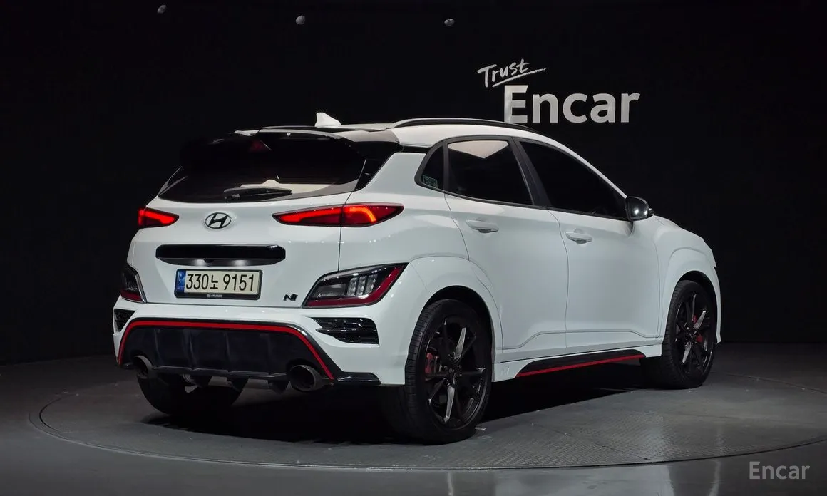 Фото 2 - Hyundai Kona