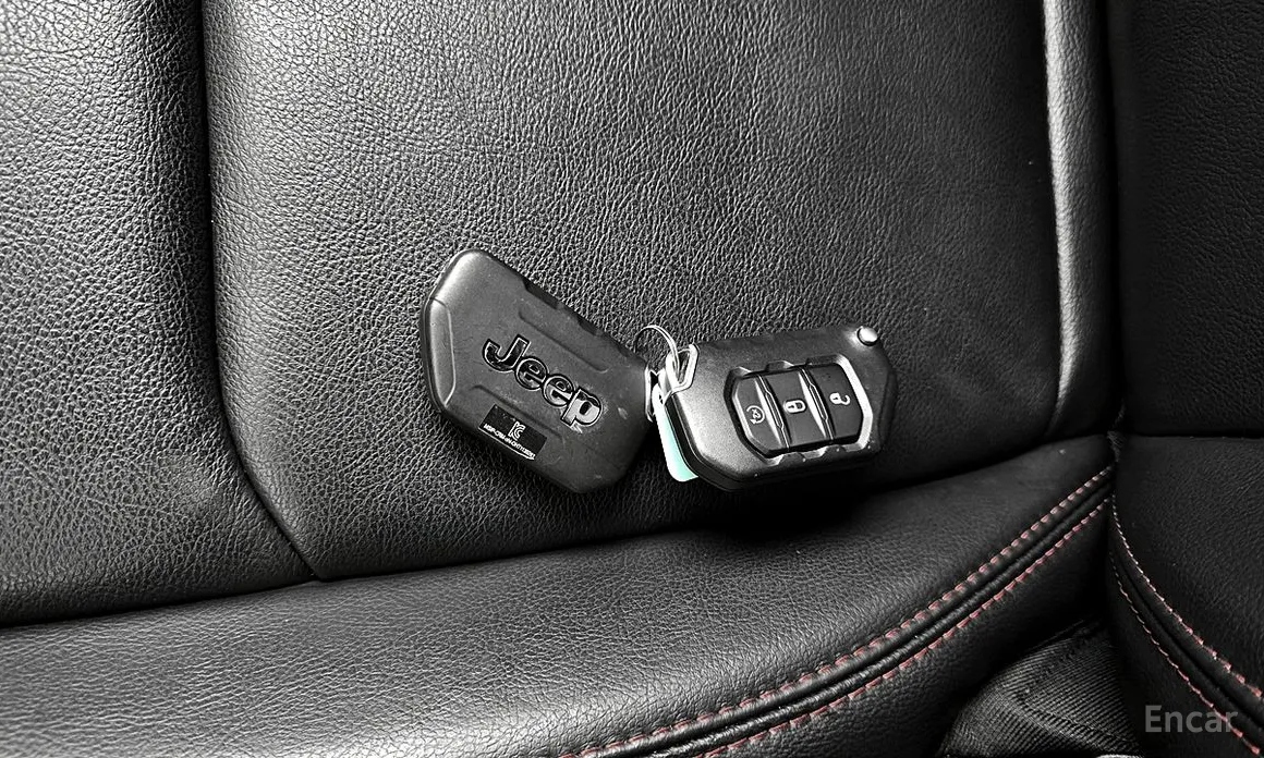 Фото 16 - Jeep Wrangler