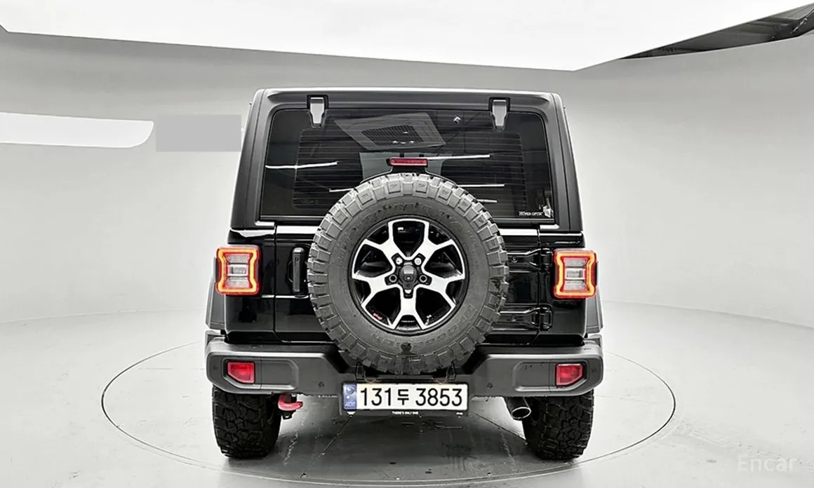 Фото 4 - Jeep Wrangler
