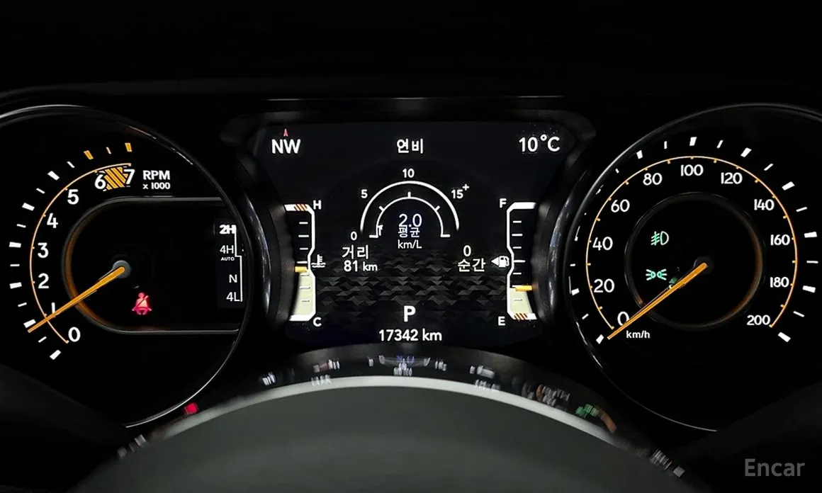 Фото 8 - Jeep Wrangler