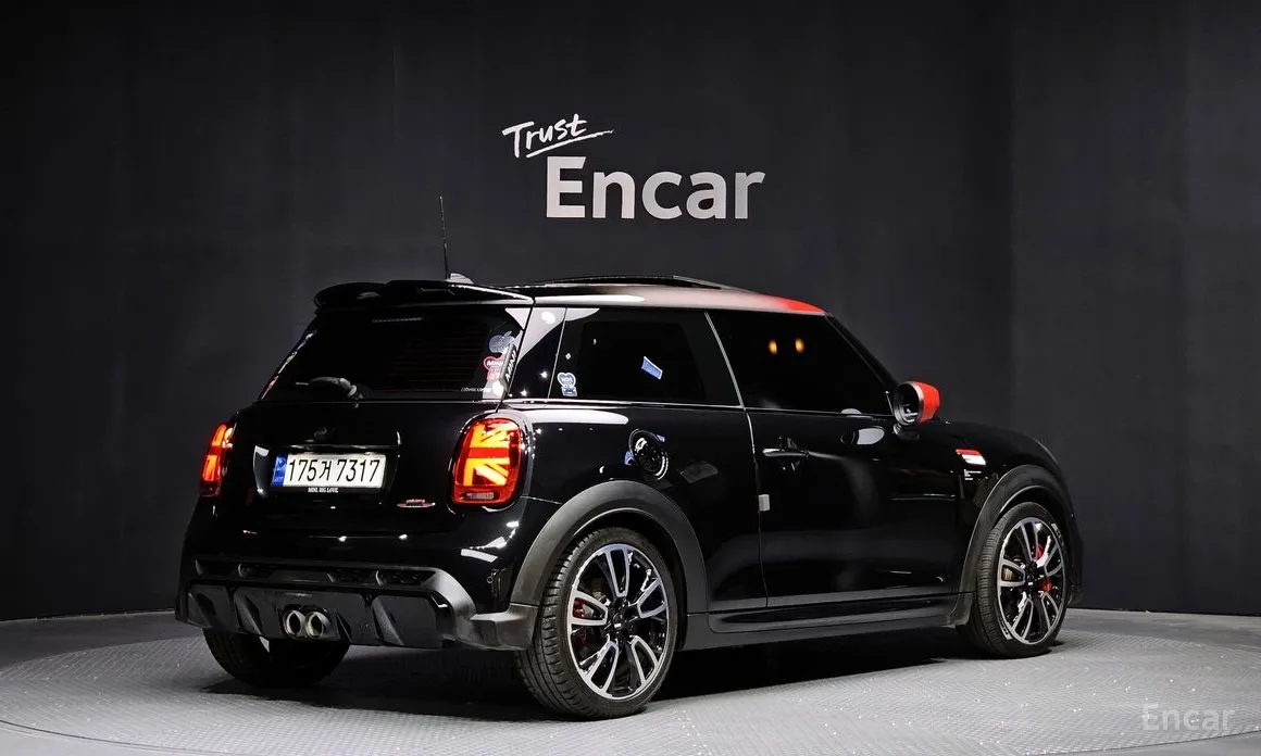 Фото 2 - Mini Cooper