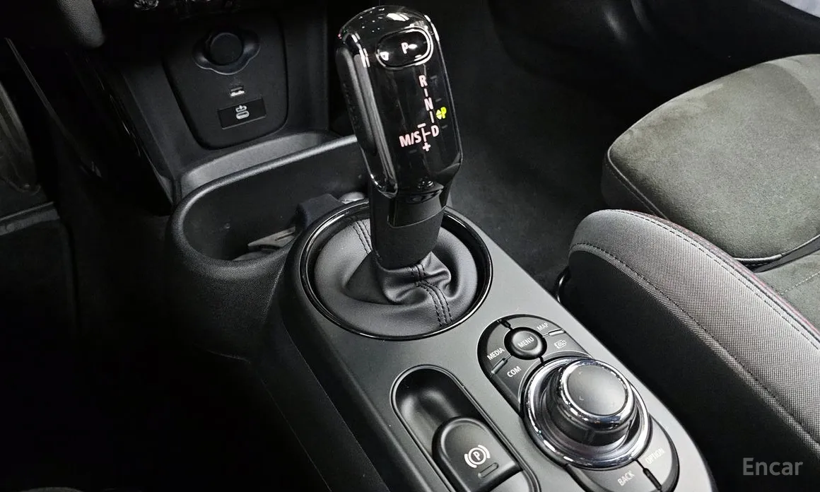 Фото 9 - Mini Cooper