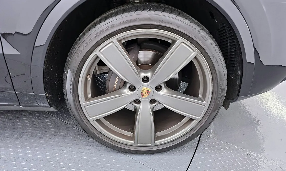 Фото 5 - Porsche Cayenne