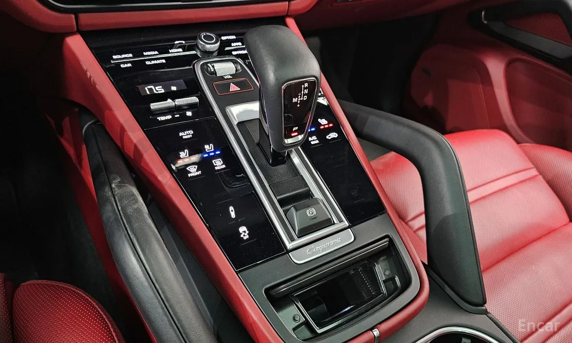 Фото 9 - Porsche Cayenne