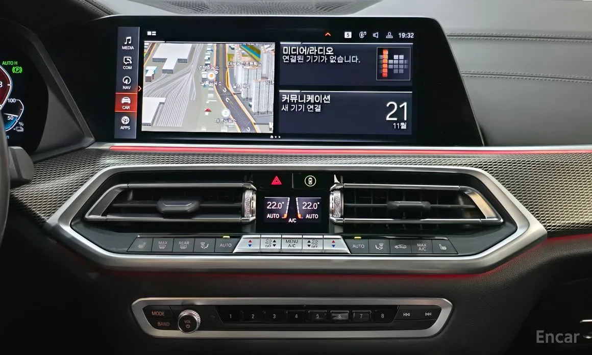 Фото 16 - BMW X5