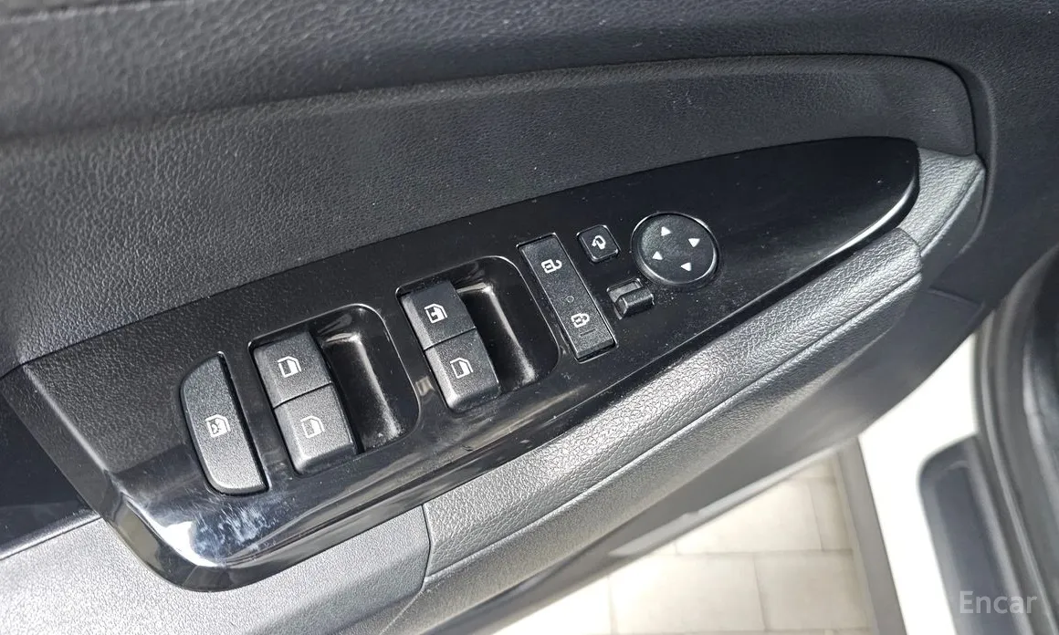 Фото 15 - Kia Sportage