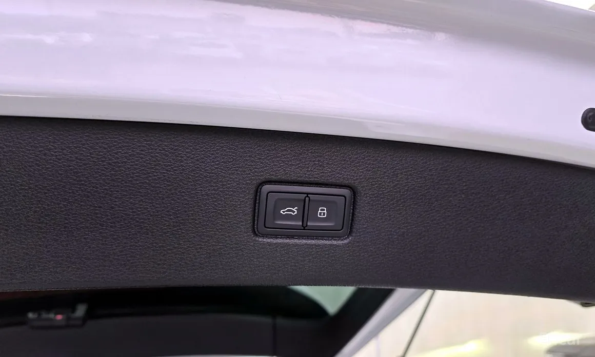 Фото 20 - Audi Q7