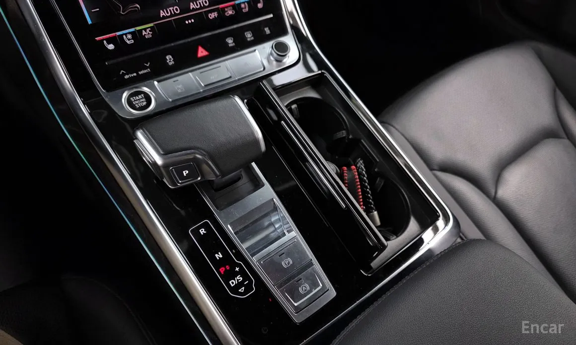 Фото 9 - Audi Q7