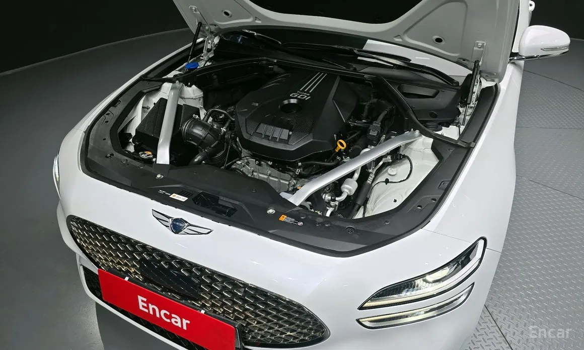 Фото 6 - Genesis G70